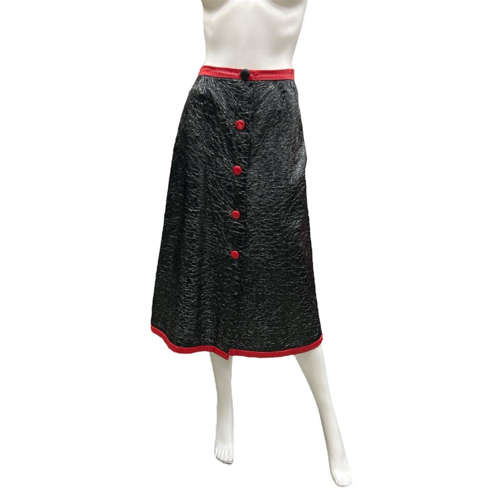 VTG Skirt Women’s Size S Midi Structured Fabric Black With Red Buttons And Trim
